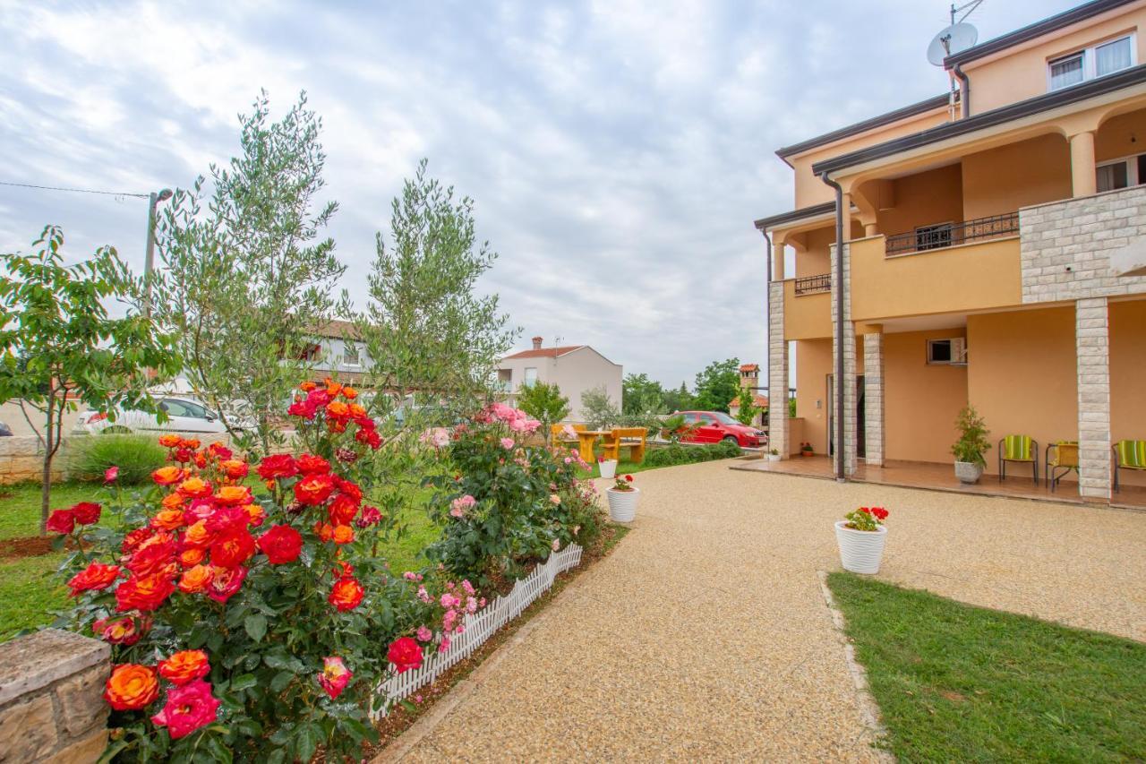Apartment Lavanda 2 Poreč Exterior foto